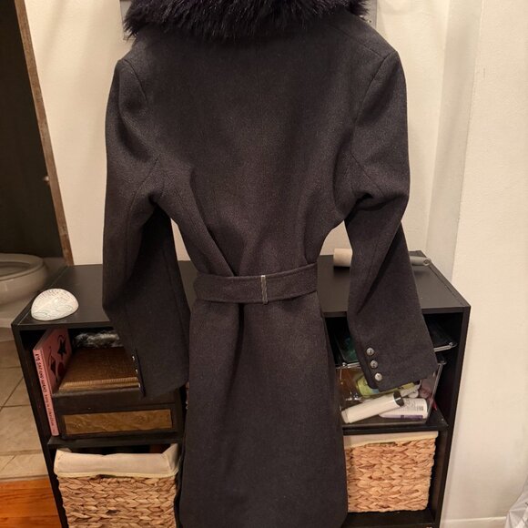 Calvin Klein Faux-Fur-Collar Coat | Size 16 - Picture 6 of 9